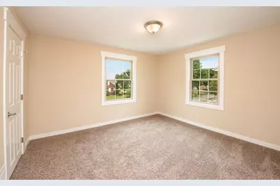 5026 N Bay Ridge Ave, Whitefish Bay, WI 53217 - Photo 7