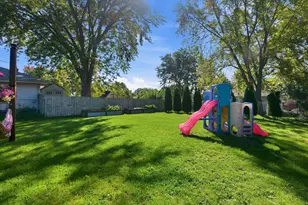 213 Richard St, Waukesha, WI 53189 - Photo 33