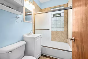3248 S Delaware Ave, Milwaukee, WI 53207 - Photo 17