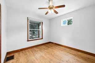 3248 S Delaware Ave, Milwaukee, WI 53207 - Photo 11