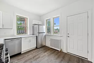 2905 N Bartlett Ave, Milwaukee, WI 53211 - Photo 21