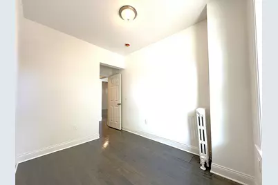 2905 N Bartlett Ave, Milwaukee, WI 53211 - Photo 33