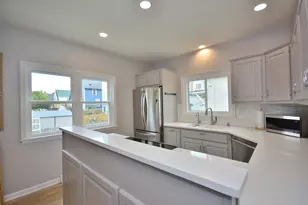 2806 S Austin St, Milwaukee, WI 53207 - Photo 9