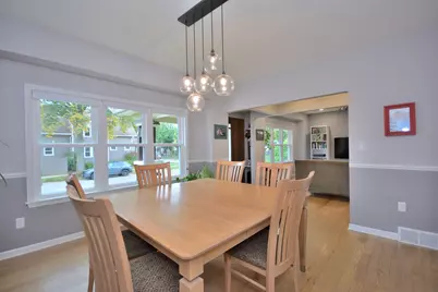 2806 S Austin St, Milwaukee, WI 53207 - Photo 7