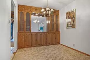 W183N5895 Spruce Ln, Menomonee Falls, WI 53051 - Photo 7