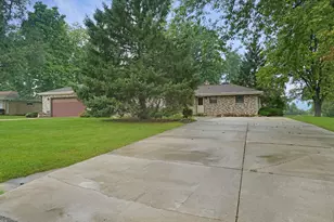 W183N5895 Spruce Ln, Menomonee Falls, WI 53051 - Photo 1