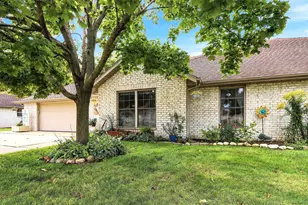 804 Dylan Dr, Elkhorn, WI 53121 - Photo 1