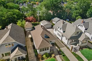 1717 S 82nd St, West Allis, WI 53214 - Photo 27