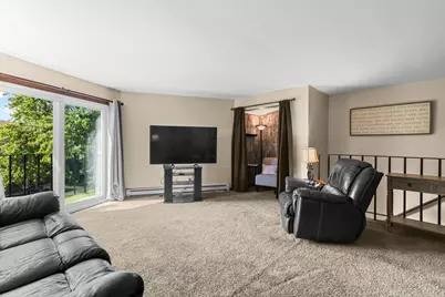 N115W16895  El Camino Dr, Germantown, WI 53022 - Photo 9