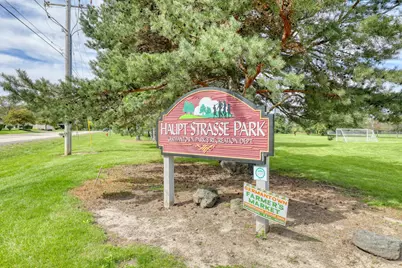 N115W16895  El Camino Dr, Germantown, WI 53022 - Photo 3