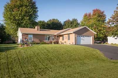 5616  Stonefield Rd, Hartford, WI 53086 - Photo 1