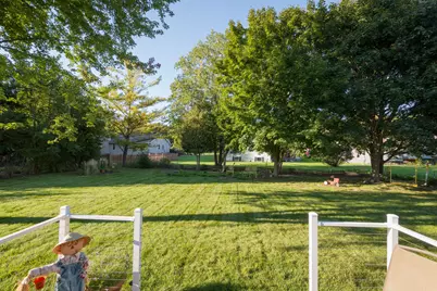 5616  Stonefield Rd, Hartford, WI 53086 - Photo 7