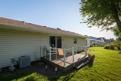 5616  Stonefield Rd, Hartford, WI 53086 - Photo 9