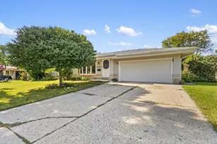 5830 Lakeview Dr, Greendale, WI 53219 - Photo 1