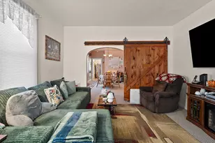 1319 Marshall St, Manitowoc, WI 54220 - Photo 5