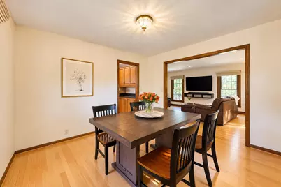1057 N 123rd St, Wauwatosa, WI 53226 - Photo 11
