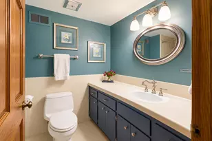 1057 N 123rd St, Wauwatosa, WI 53226 - Photo 25