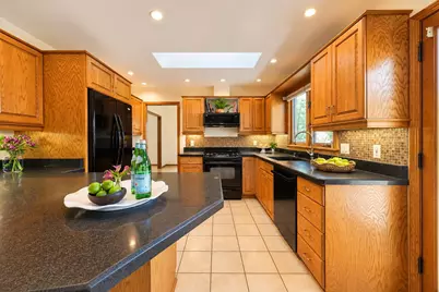 1057 N 123rd St, Wauwatosa, WI 53226 - Photo 15