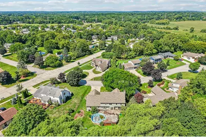 7586  Francis Ct, Franklin, WI 53132 - Photo 39