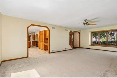 7586  Francis Ct, Franklin, WI 53132 - Photo 5