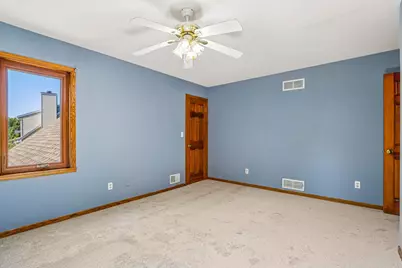 7586  Francis Ct, Franklin, WI 53132 - Photo 23