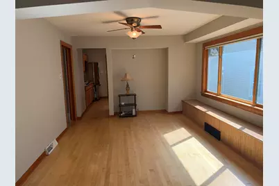 1613 E Pryor Ave, Milwaukee, WI 53207 - Photo 17