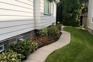 1613 E Pryor Ave, Milwaukee, WI 53207 - Photo 3