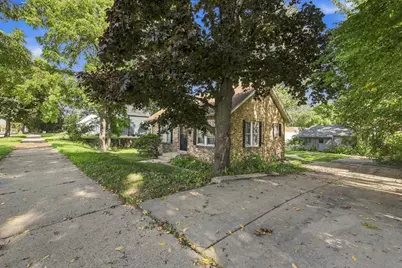 3364 S Chase Ave, Milwaukee, WI 53207 - Photo 5