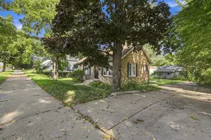 3364 S Chase Ave, Milwaukee, WI 53207 - Photo 5