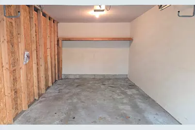 815 W Puetz Rd, Oak Creek, WI 53154 - Photo 21