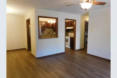 7209  57th Ave #103, Kenosha, WI 53142 - Photo 5