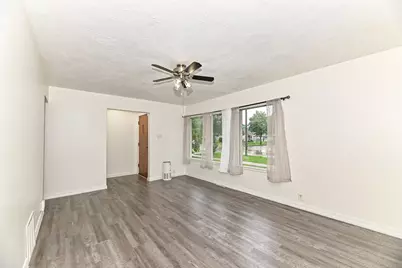 3803 S 20th St, Milwaukee, WI 53221 - Photo 3