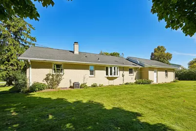 10321 W Church St, Franklin, WI 53132 - Photo 29