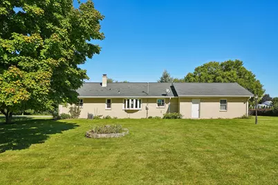 10321 W Church St, Franklin, WI 53132 - Photo 31