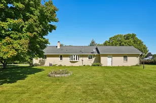 10321 W Church St, Franklin, WI 53132 - Photo 31