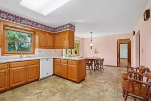 10321 W Church St, Franklin, WI 53132 - Photo 7