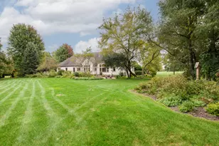 W347S9485 Jericho Ct, Eagle, WI 53119 - Photo 7