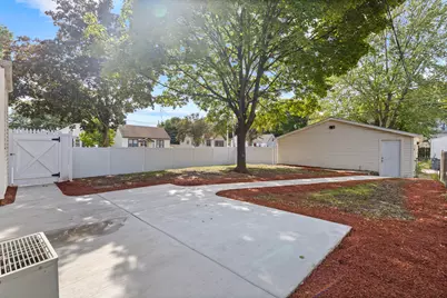 337 S 65th St, Milwaukee, WI 53214 - Photo 25