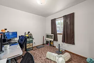 221 Spring St, Waukesha, WI 53188 - Photo 11