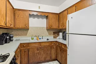 221 Spring St, Waukesha, WI 53188 - Photo 7