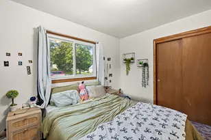 221 Spring St, Waukesha, WI 53188 - Photo 9