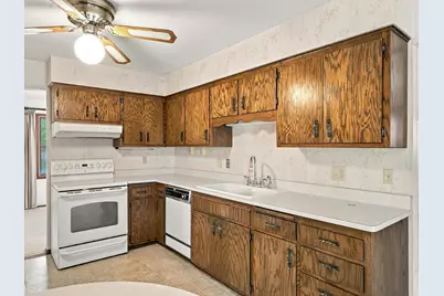 2130 N 28th St, Sheboygan, WI 53081 - Photo 11