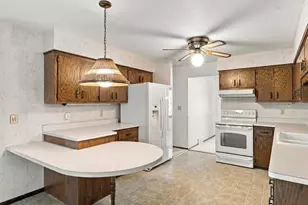 2130 N 28th St, Sheboygan, WI 53081 - Photo 9