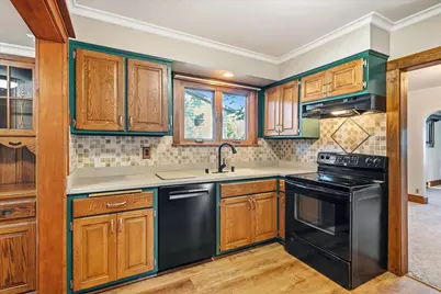 N70W5886  Bridge Rd, Cedarburg, WI 53012 - Photo 9
