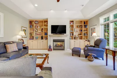 11267 N River Birch Dr, Mequon, WI 53092 - Photo 9