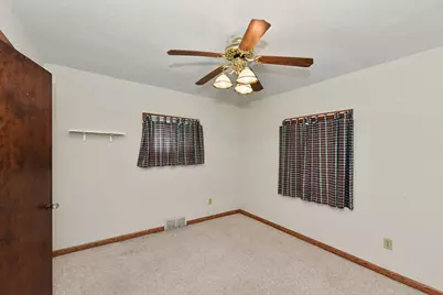 3601 S 85th St, Milwaukee, WI 53228 - Photo 13