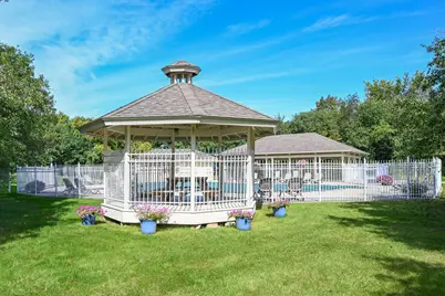 N52W14406  Thornhill Dr, Menomonee Falls, WI 53051 - Photo 37