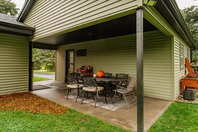 3841 S Sunny Ridge Ln, New Berlin, WI 53151 - Photo 23