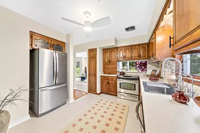 3841 S Sunny Ridge Ln, New Berlin, WI 53151 - Photo 11