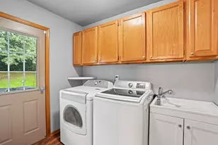 7244 S Dover Hill Ct, Franklin, WI 53132 - Photo 19